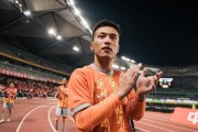 篮球新秀崭露头角，未来可期