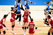 泰国女排队力挫对手，晋级决赛