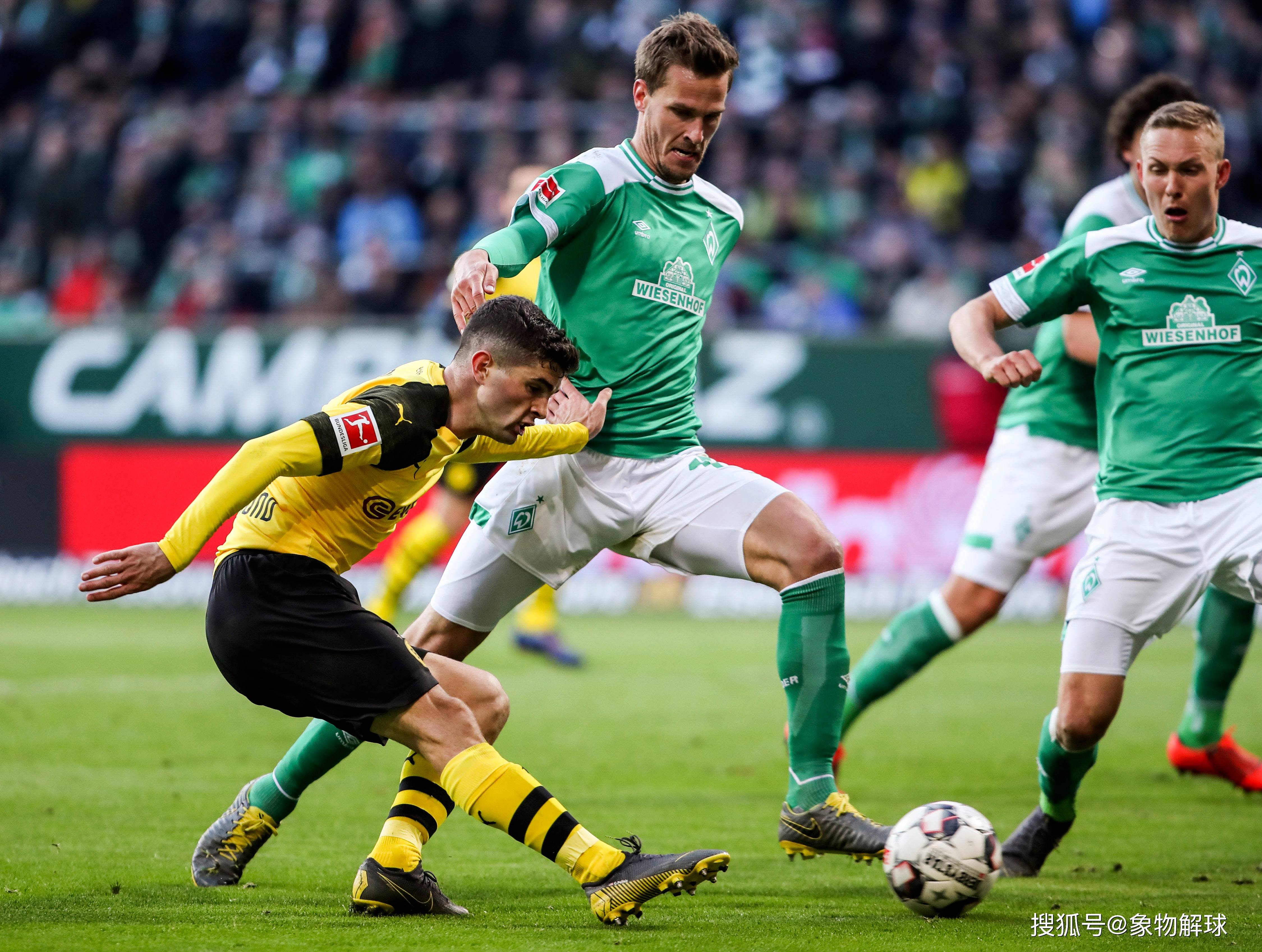 多特蒙德最近战绩不佳,主教练承担责任 多特蒙德最近战绩不佳,主教练承担责任