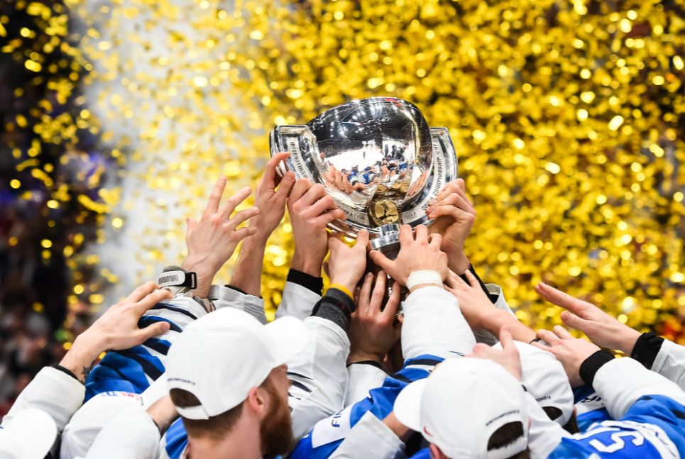 捷克选手意外领先,横扫全场夺魁 捷克选手意外领先,横扫全场夺魁