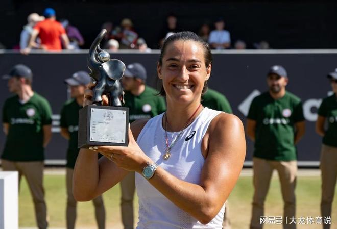 捷克选手意外领先,横扫全场夺魁 捷克选手意外领先,横扫全场夺魁